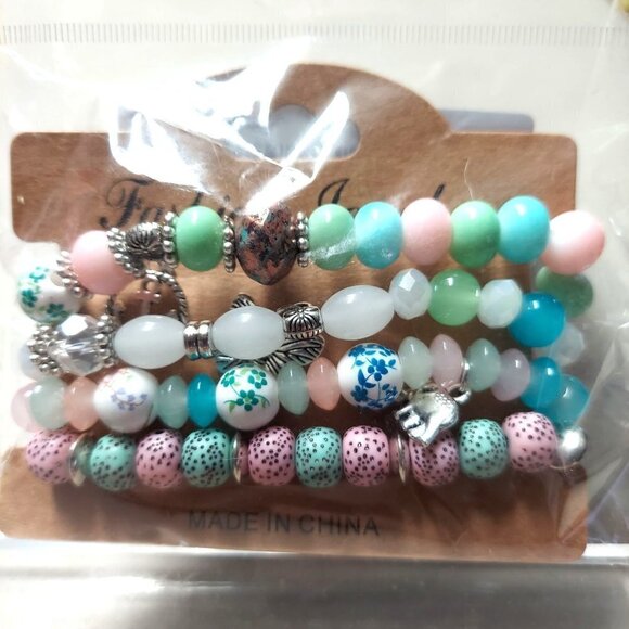 Bohemian Layered Glass Beaded Charm Bracelet (Mixed Color) - Picture 4 of 4